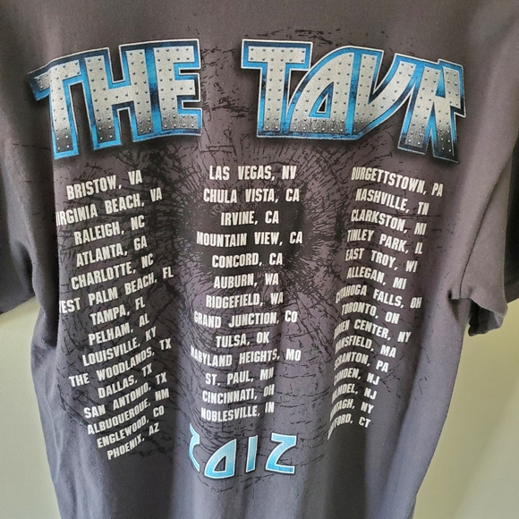 Alstyle M Y2K Kiss 2012 Loud and Proud Punk Goth Grunge Festival Graphic T-Shirt - Picture 6 of 8